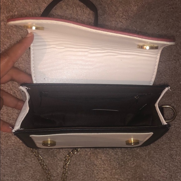 Color Block Shoulder Bag - Picture 3 of 4